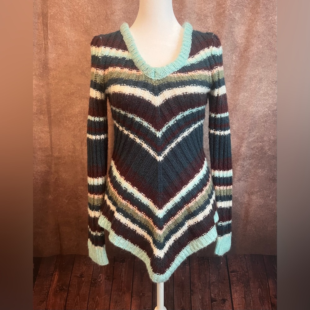 Ultra Flirt by Buckle Sweater  Sz M